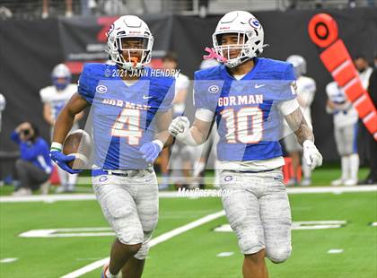 Thumbnail 2 in McQueen vs. Bishop Gorman (5A State Championship) photogallery.