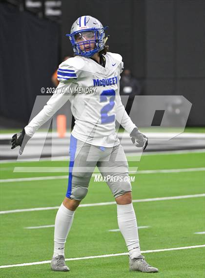Thumbnail 1 in McQueen vs. Bishop Gorman (5A State Championship) photogallery.
