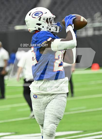 Thumbnail 3 in McQueen vs. Bishop Gorman (5A State Championship) photogallery.