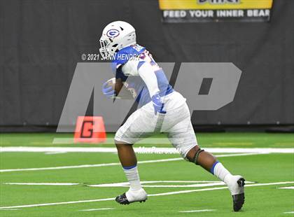 Thumbnail 2 in McQueen vs. Bishop Gorman (5A State Championship) photogallery.
