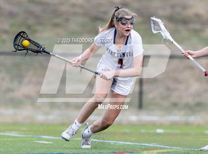 Thumbnail 1 in Lake Oswego @ Kent Denver (Scrimmage) photogallery.