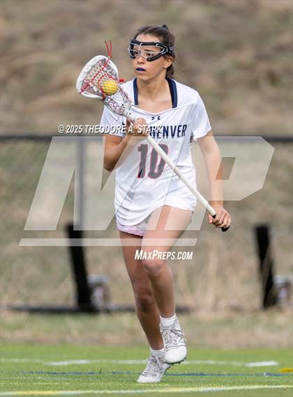 Thumbnail 1 in Lake Oswego @ Kent Denver (Scrimmage) photogallery.