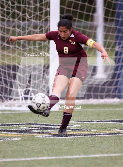 Thumbnail 3 in Ware County vs Forest Park (GHSA 5A State Playoff - 1st Round) photogallery.