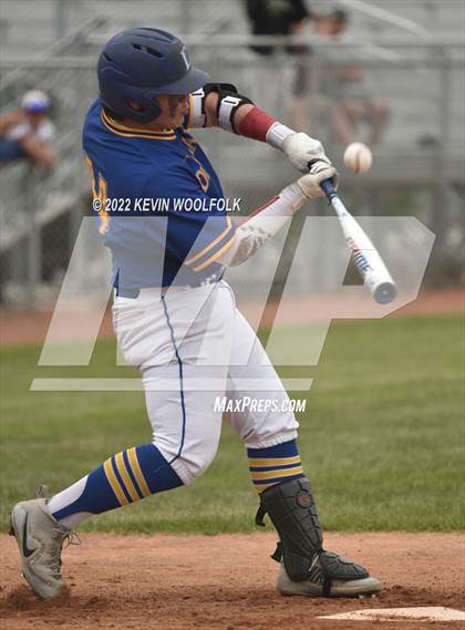 Thumbnail 2 in Saint Ignatius College Prep vs. De La Salle photogallery.