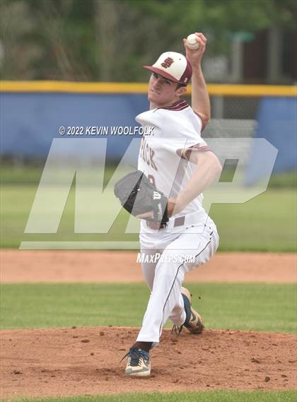Thumbnail 1 in Saint Ignatius College Prep vs. De La Salle photogallery.
