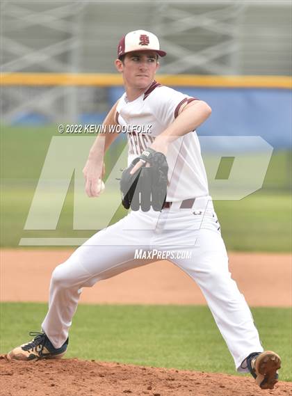 Thumbnail 2 in Saint Ignatius College Prep vs. De La Salle photogallery.