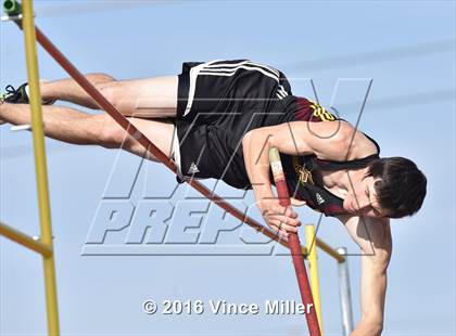 Thumbnail 3 in Sumner vs Enumclaw photogallery.