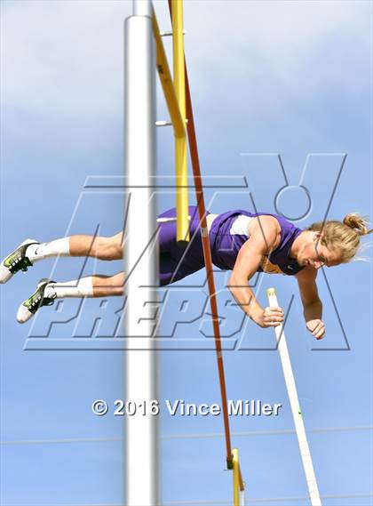 Thumbnail 1 in Sumner vs Enumclaw photogallery.