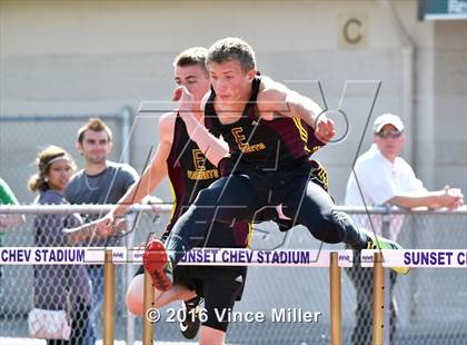 Thumbnail 2 in Sumner vs Enumclaw photogallery.
