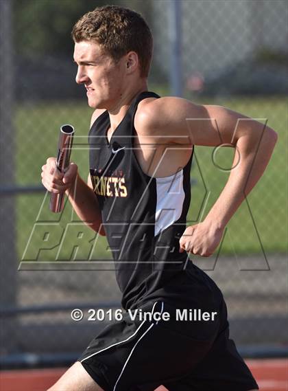 Thumbnail 2 in Sumner vs Enumclaw photogallery.