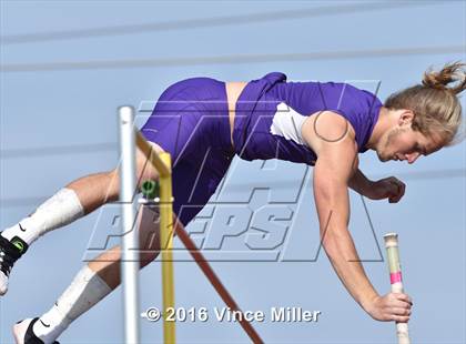 Thumbnail 2 in Sumner vs Enumclaw photogallery.
