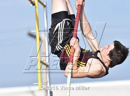 Thumbnail 2 in Sumner vs Enumclaw photogallery.
