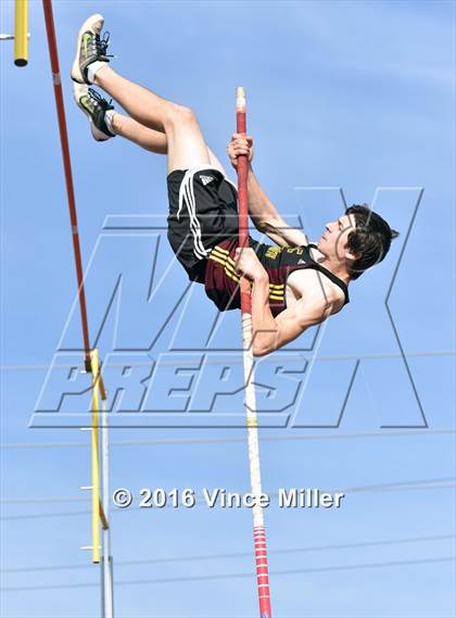 Thumbnail 1 in Sumner vs Enumclaw photogallery.