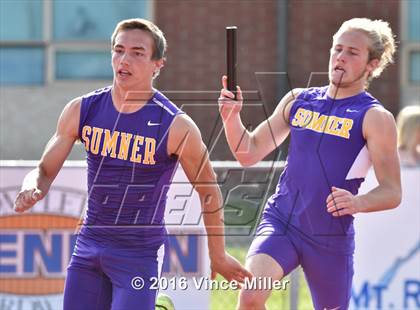 Thumbnail 2 in Sumner vs Enumclaw photogallery.
