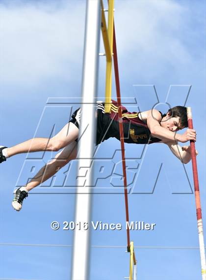 Thumbnail 1 in Sumner vs Enumclaw photogallery.