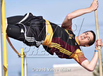 Thumbnail 3 in Sumner vs Enumclaw photogallery.