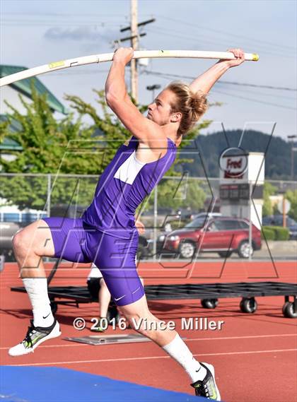 Thumbnail 2 in Sumner vs Enumclaw photogallery.