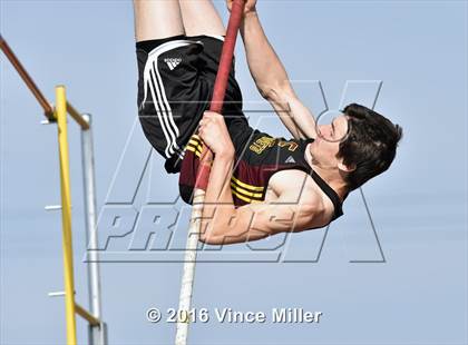 Thumbnail 1 in Sumner vs Enumclaw photogallery.