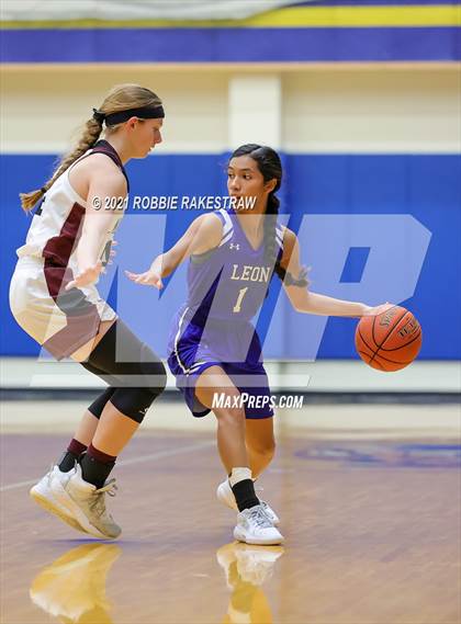 Thumbnail 3 in Martin's Mill vs Leon (UIL 2A Bi-District) photogallery.