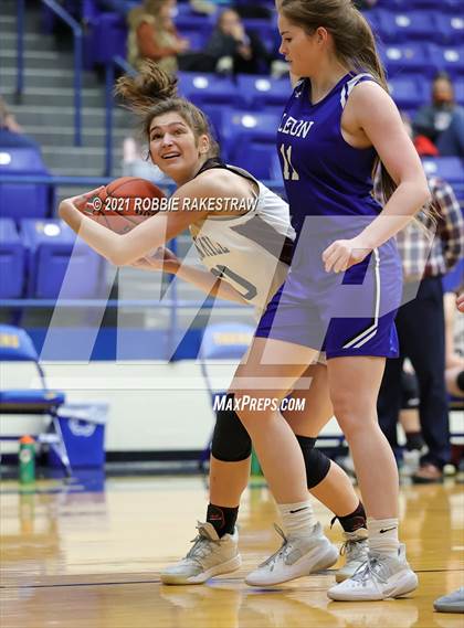 Thumbnail 2 in Martin's Mill vs Leon (UIL 2A Bi-District) photogallery.