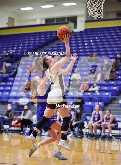 Thumbnail 1 in Martin's Mill vs Leon (UIL 2A Bi-District) photogallery.