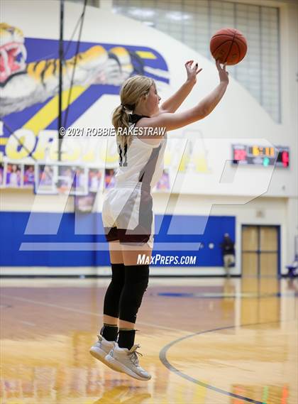 Thumbnail 3 in Martin's Mill vs Leon (UIL 2A Bi-District) photogallery.