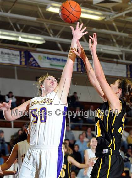 Thumbnail 3 in Solanco @ Lancaster Catholic photogallery.