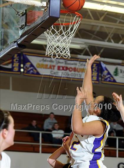 Thumbnail 2 in Solanco @ Lancaster Catholic photogallery.