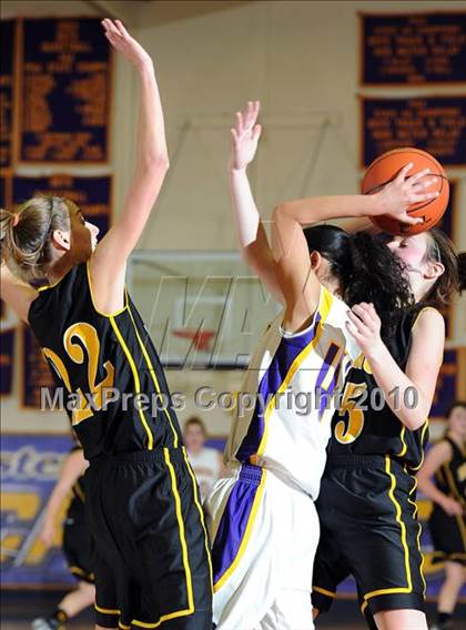 Thumbnail 2 in Solanco @ Lancaster Catholic photogallery.