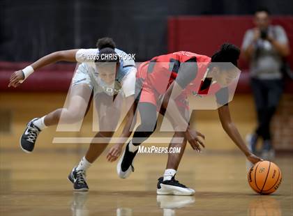 Thumbnail 2 in Mica Mountain vs Tucson High Magnet School (Salpointe Cactus Clash) photogallery.