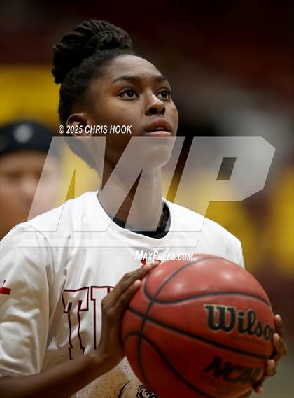 Thumbnail 1 in Mica Mountain vs Tucson High Magnet School (Salpointe Cactus Clash) photogallery.