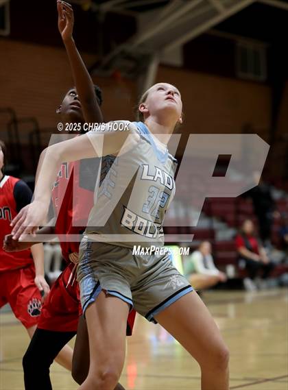 Thumbnail 2 in Mica Mountain vs Tucson High Magnet School (Salpointe Cactus Clash) photogallery.