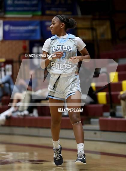 Thumbnail 3 in Mica Mountain vs Tucson High Magnet School (Salpointe Cactus Clash) photogallery.