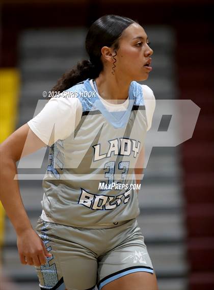 Thumbnail 2 in Mica Mountain vs Tucson High Magnet School (Salpointe Cactus Clash) photogallery.