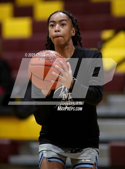 Thumbnail 2 in Mica Mountain vs Tucson High Magnet School (Salpointe Cactus Clash) photogallery.