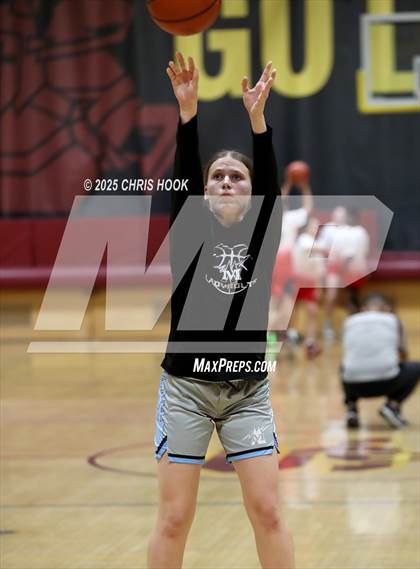 Thumbnail 2 in Mica Mountain vs Tucson High Magnet School (Salpointe Cactus Clash) photogallery.