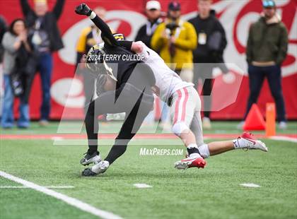 Thumbnail 2 in Bountiful vs. Roy (UHSAA 5A Final) photogallery.