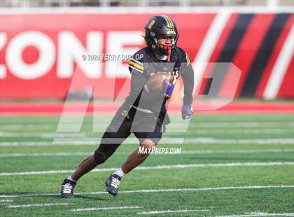 Thumbnail 1 in Bountiful vs. Roy (UHSAA 5A Final) photogallery.