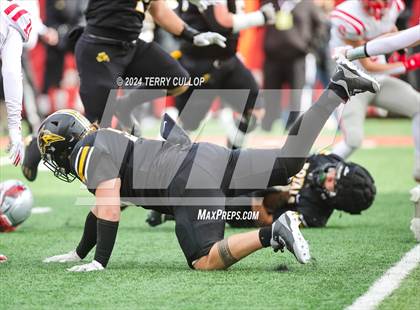 Thumbnail 3 in Bountiful vs. Roy (UHSAA 5A Final) photogallery.