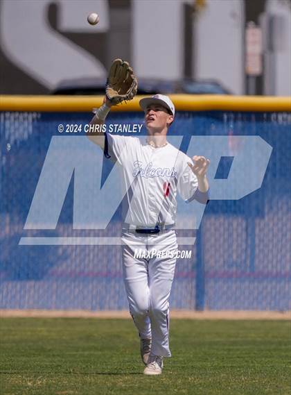 Thumbnail 1 in Quartz Hill vs. La Salle (Bob Everett Classic) photogallery.