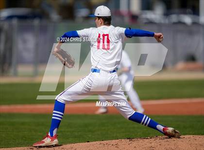 Thumbnail 2 in Quartz Hill vs. La Salle (Bob Everett Classic) photogallery.