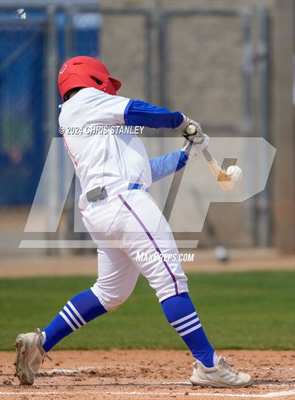 Thumbnail 1 in Quartz Hill vs. La Salle (Bob Everett Classic) photogallery.