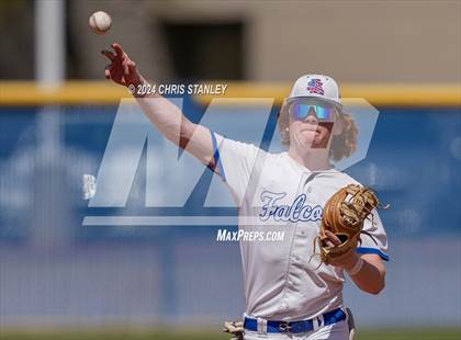 Thumbnail 1 in Quartz Hill vs. La Salle (Bob Everett Classic) photogallery.