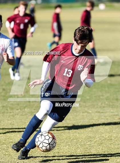 Thumbnail 2 in Fallbrook vs. St. Margaret's (Southern California High School Classic) photogallery.