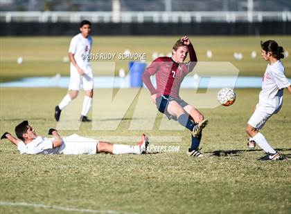 Thumbnail 2 in Fallbrook vs. St. Margaret's (Southern California High School Classic) photogallery.