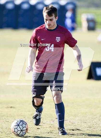 Thumbnail 3 in Fallbrook vs. St. Margaret's (Southern California High School Classic) photogallery.