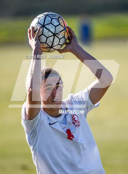 Thumbnail 2 in Fallbrook vs. St. Margaret's (Southern California High School Classic) photogallery.
