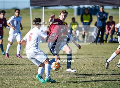 Thumbnail 2 in Fallbrook vs. St. Margaret's (Southern California High School Classic) photogallery.