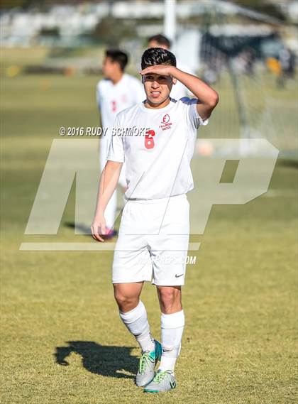 Thumbnail 3 in Fallbrook vs. St. Margaret's (Southern California High School Classic) photogallery.