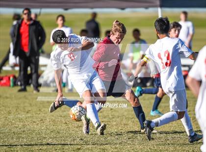 Thumbnail 2 in Fallbrook vs. St. Margaret's (Southern California High School Classic) photogallery.